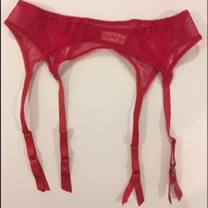 NWOT”Jezebel” Red  Lace/Mesh Garter Belt